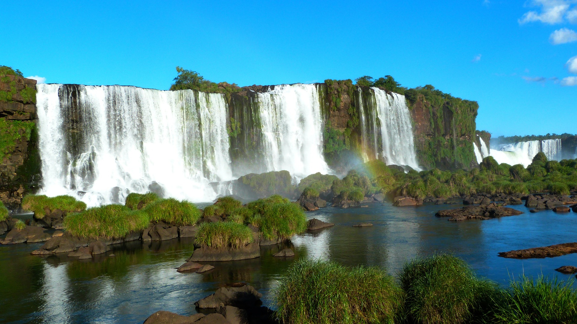 iguazu-falls-455610_1920